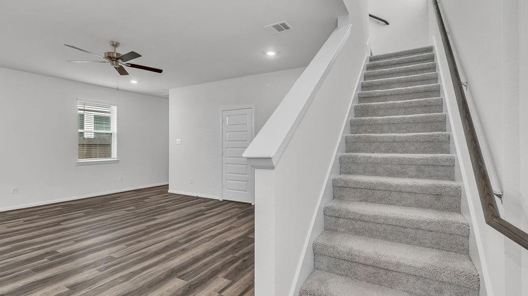 Spacious, unfurnished interior of a new home in Aldine Pines, Houston (Image 28). Spacious, unfurnished interior of a new home in Aldine Pines, Houston (Image 28).