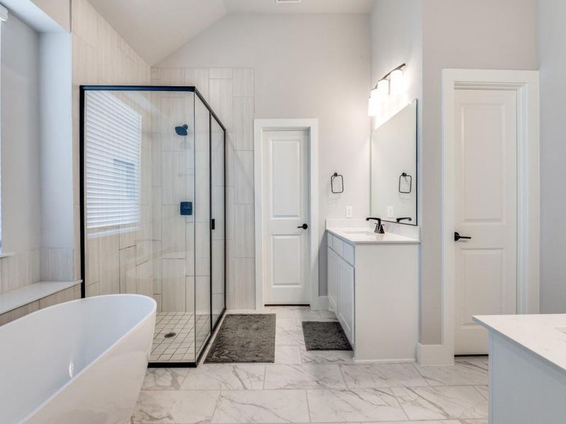Furnished interior view inside a new home in Oaks of North Grove, Waxahachie (Image 12).