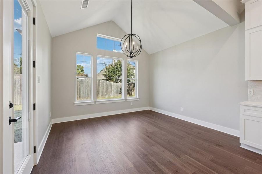 Spacious, unfurnished interior of a new home in , Grapevine (Image 26).