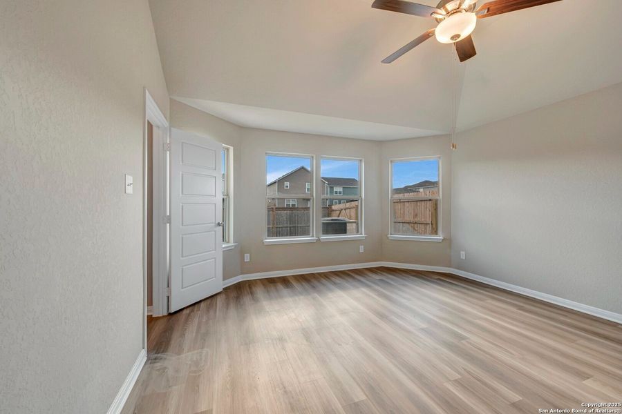 Spacious, unfurnished interior of a new home in Park Place, New Braunfels (Image 52).