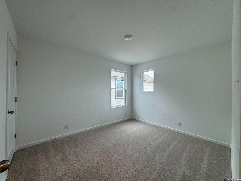 Spacious, unfurnished interior of a new home in Hennersby Hollow, San Antonio (Image 19). Spacious, unfurnished interior of a new home in Hennersby Hollow, San Antonio (Image 19).
