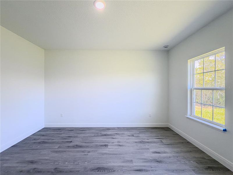Spacious, unfurnished interior of a new home in , Ocala (Image 54).