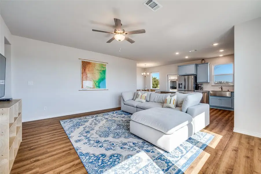 Furnished interior view inside a new home in , Gunter (Image 9).
