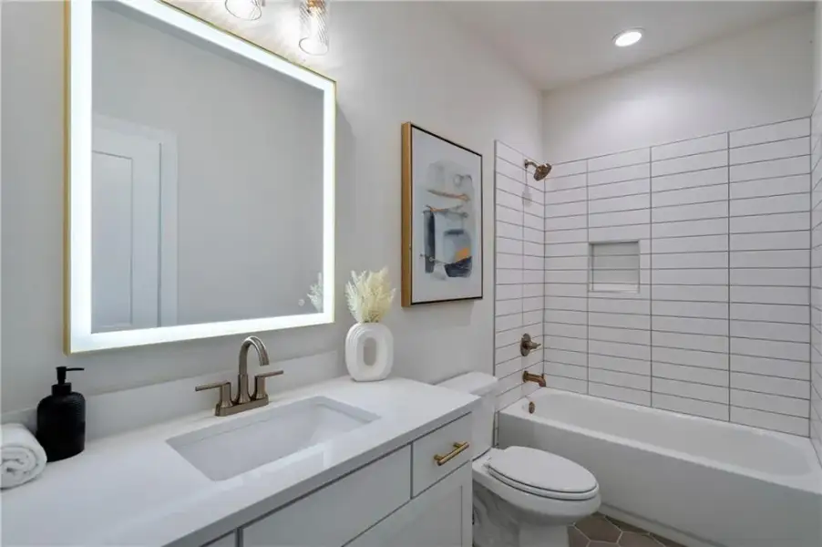 Furnished interior view inside a new home in , Atlanta (Image 36).