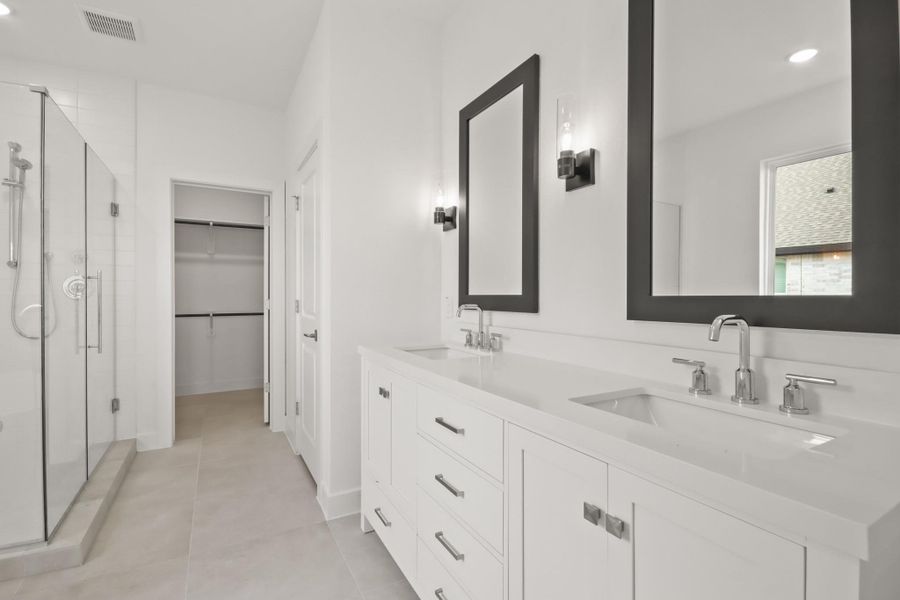 Relaxing primary bath (*Photo not of actual home and used for illustration purposes only.)