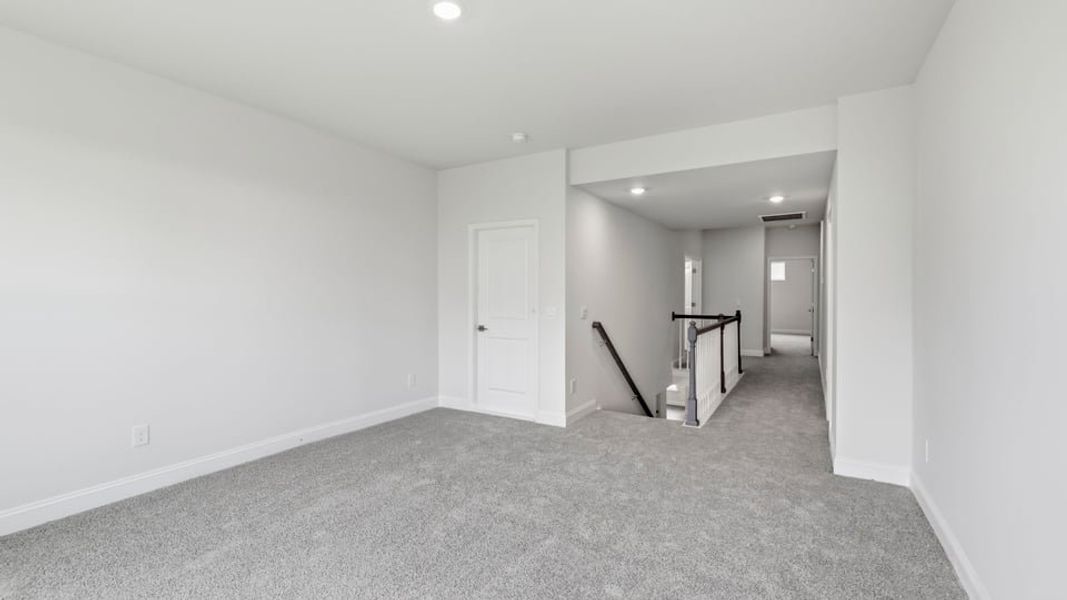 Spacious, unfurnished interior of a new home in Briargate, Fountain Inn (Image 26).