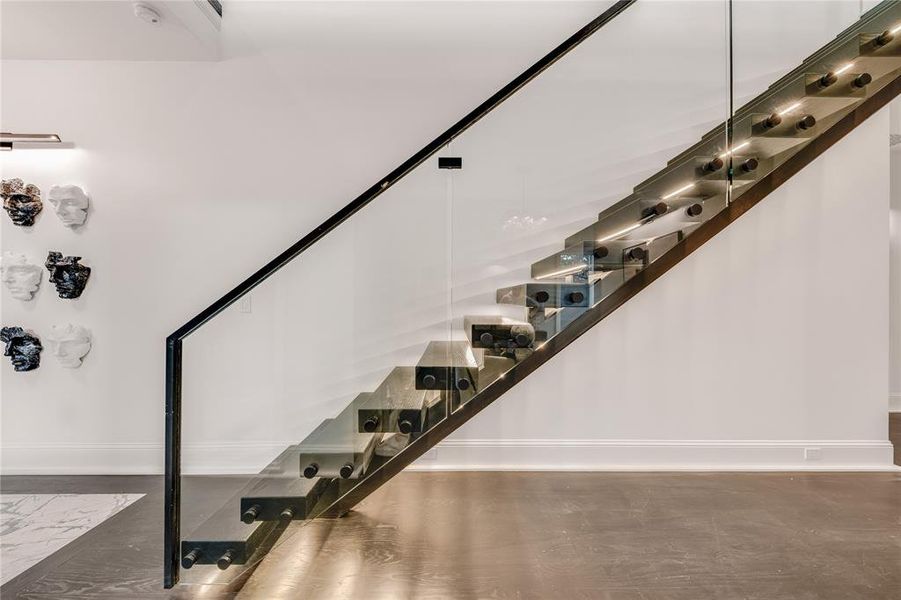 Image 35 of a home in .