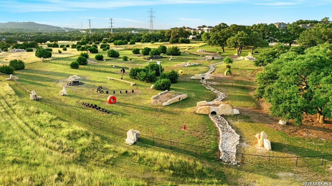Natural landscape and outdoor views near Esperanza in Boerne (Image 34).