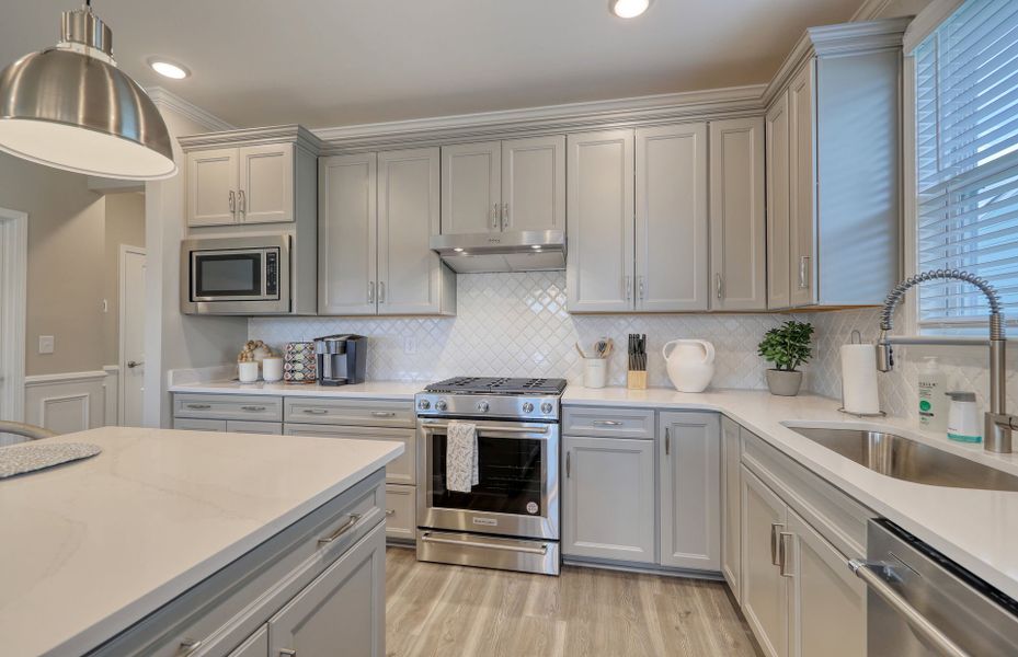 Furnished interior view inside a new home in Del Webb North Myrtle Beach, North Myrtle Beach (Image 5).