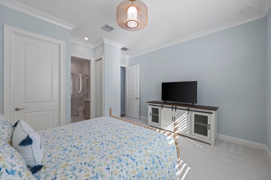 Guest Room with ensuite Bath