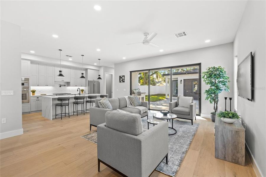 Furnished interior view inside a new home in , Orlando (Image 33). Furnished interior view inside a new home in , Orlando (Image 33).