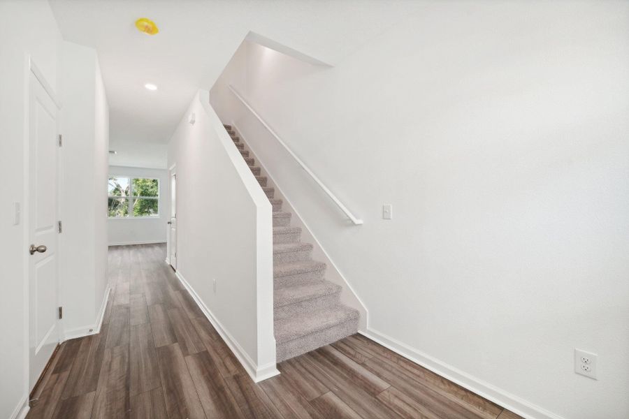 Image 8 of a home in Halstead.