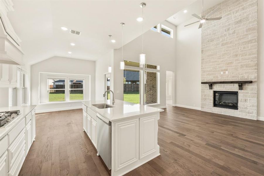Furnished interior view inside a new home in Silo Mills, Joshua (Image 10).