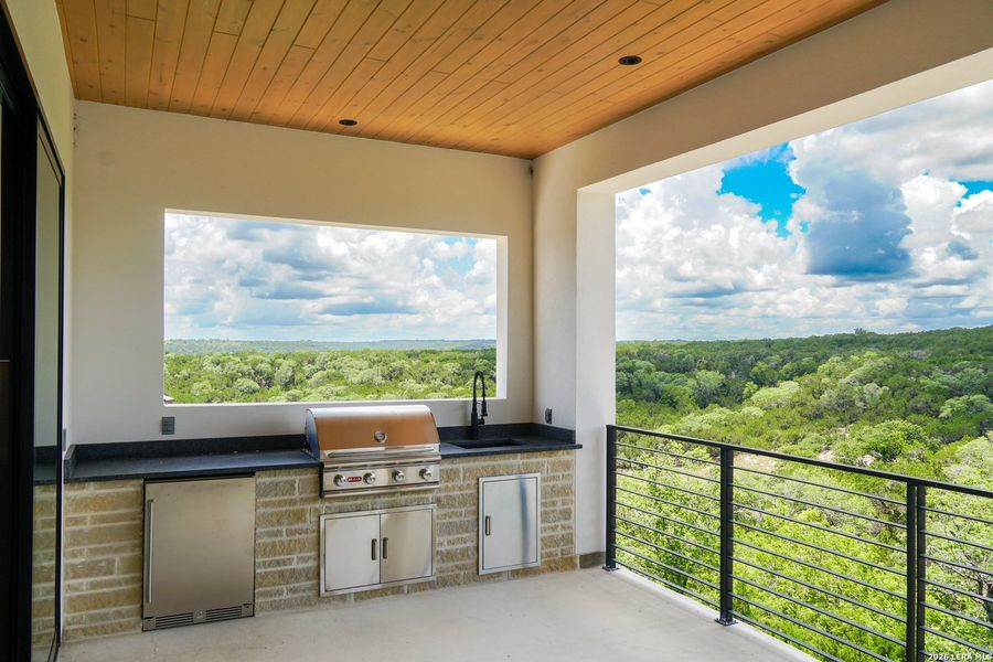 Exterior details and patio area of a home in , Boerne (Image 3).