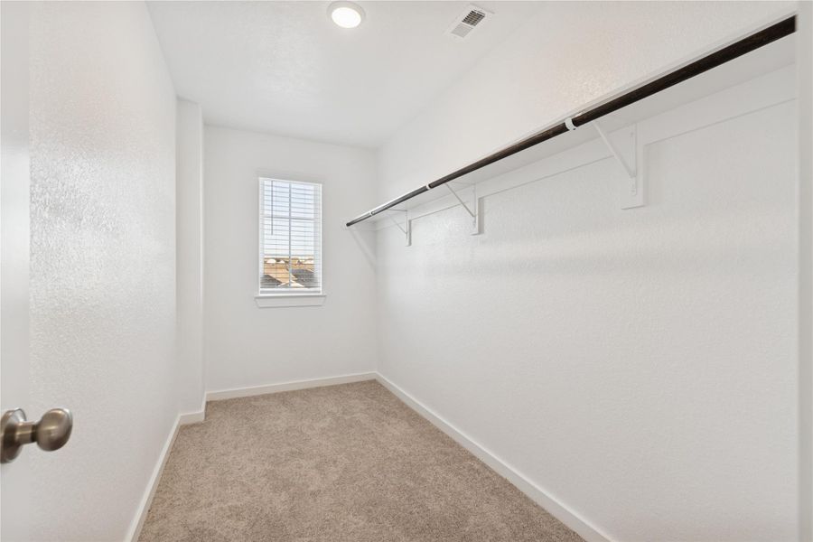 Spacious, unfurnished interior of a new home in , Willis (Image 24).