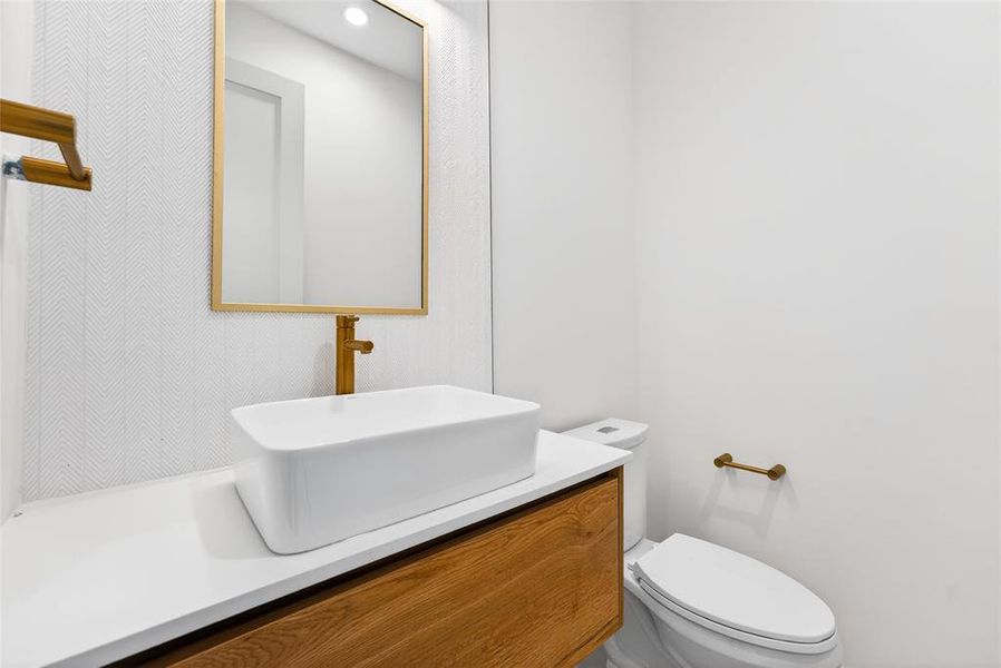 Furnished interior view inside a new home in , Carrollton (Image 5).