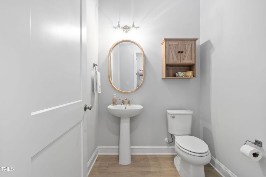 45-web-or-mls-321-falls-village-dr