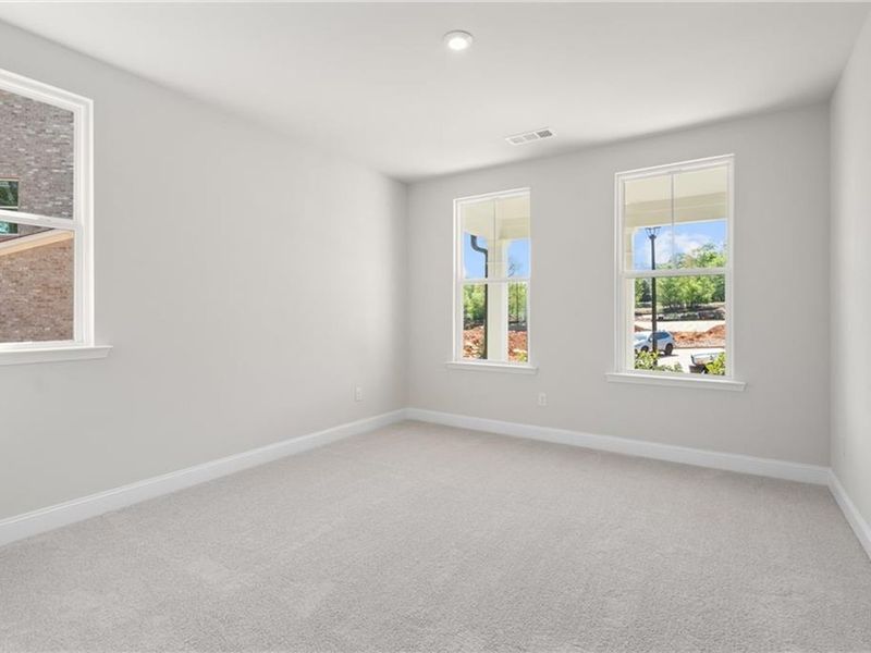 Spacious, unfurnished interior of a new home in Melody Lakeside Estates, Buford (Image 20).