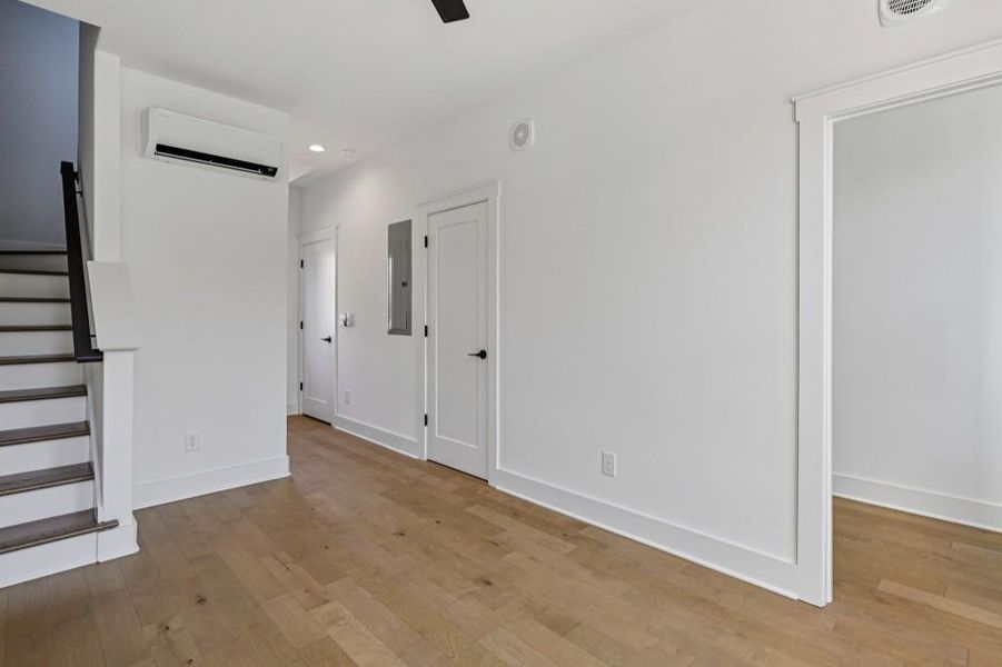 Spacious, unfurnished interior of a new home in , Atlanta (Image 30).