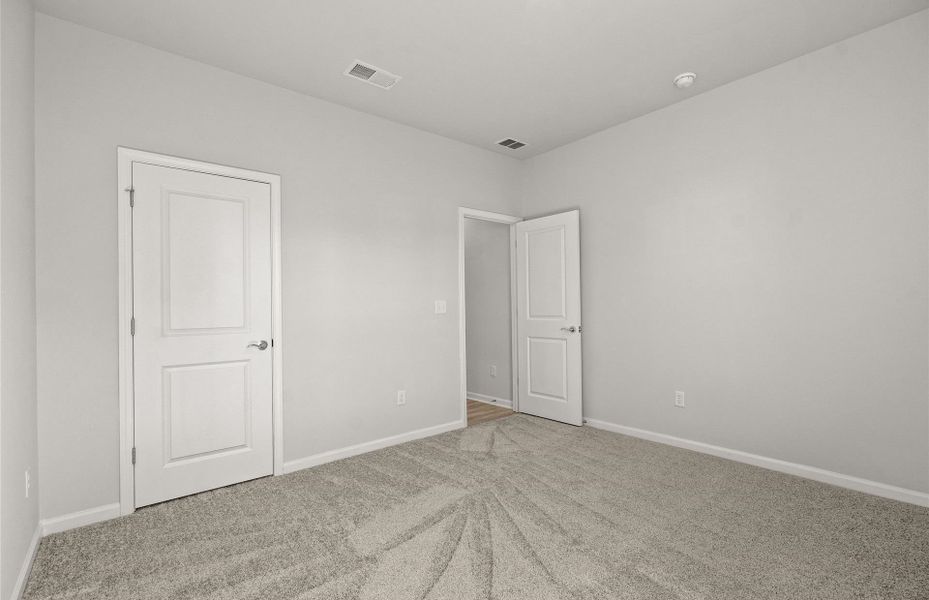 Spacious, unfurnished interior of a new home in Crestview, Spartanburg (Image 19). Spacious, unfurnished interior of a new home in Crestview, Spartanburg (Image 19).