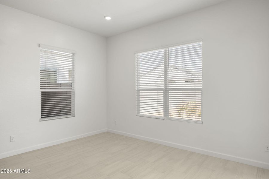 20-web-or-mls-1746-e-questa-dr