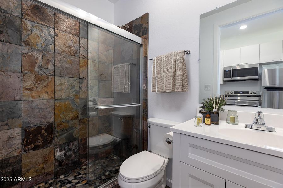 2943 E Lookout Ln (41) 2943 E Lookout Ln (41)