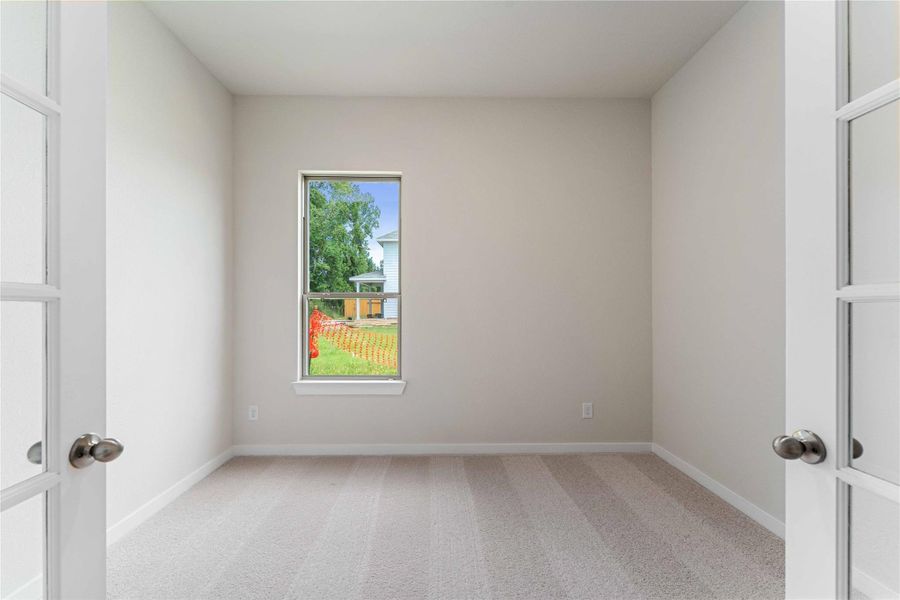 Spacious, unfurnished interior of a new home in Lexington Heights, Willis (Image 20).