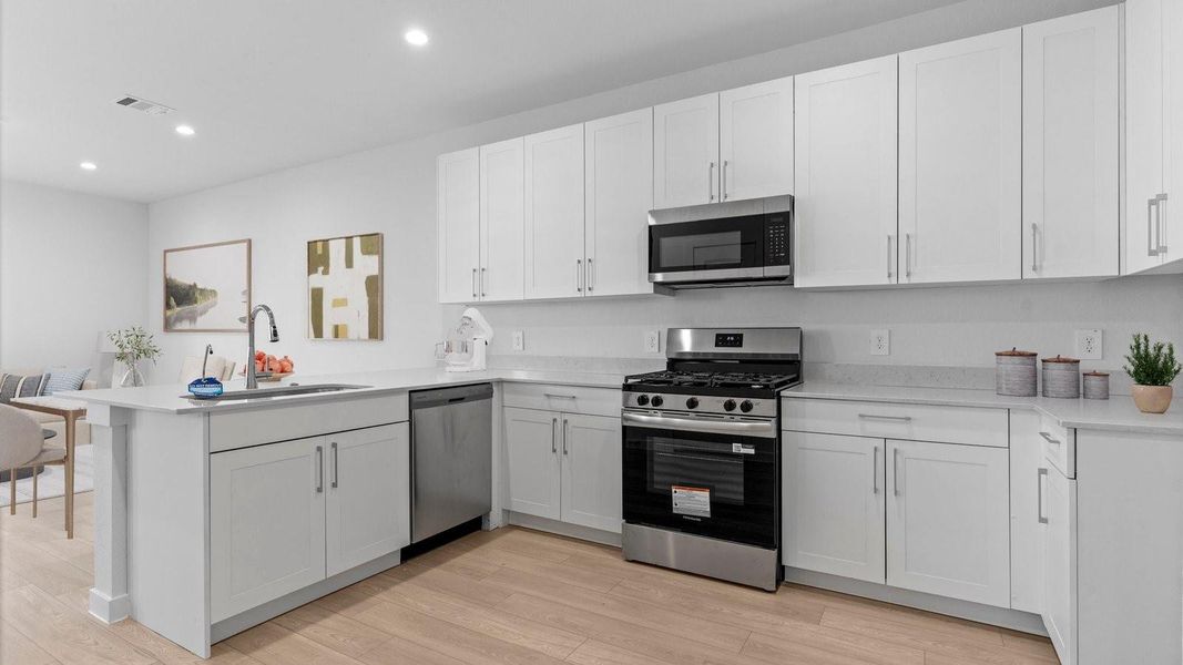 *Elevations, exterior/ interior colors, options, available upgrades that require an additional charge, and standard features will vary in each community and subject change without notice. Call for details. *Elevations, exterior/ interior colors, options, available upgrades that require an additional charge, and standard features will vary in each community and subject change without notice. Call for details.