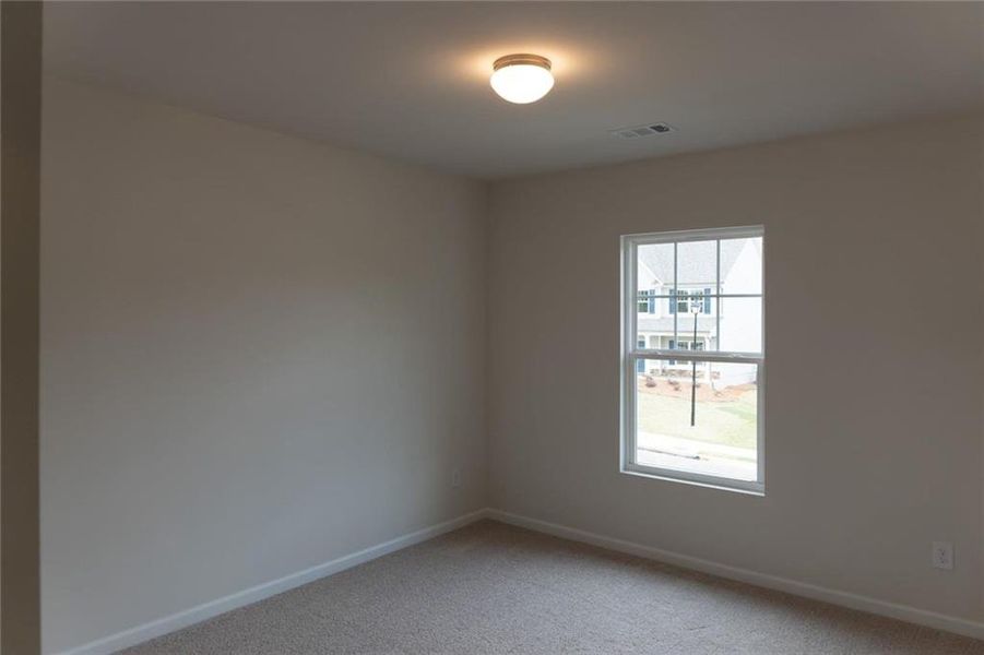 Spacious, unfurnished interior of a new home in , Jefferson (Image 11).
