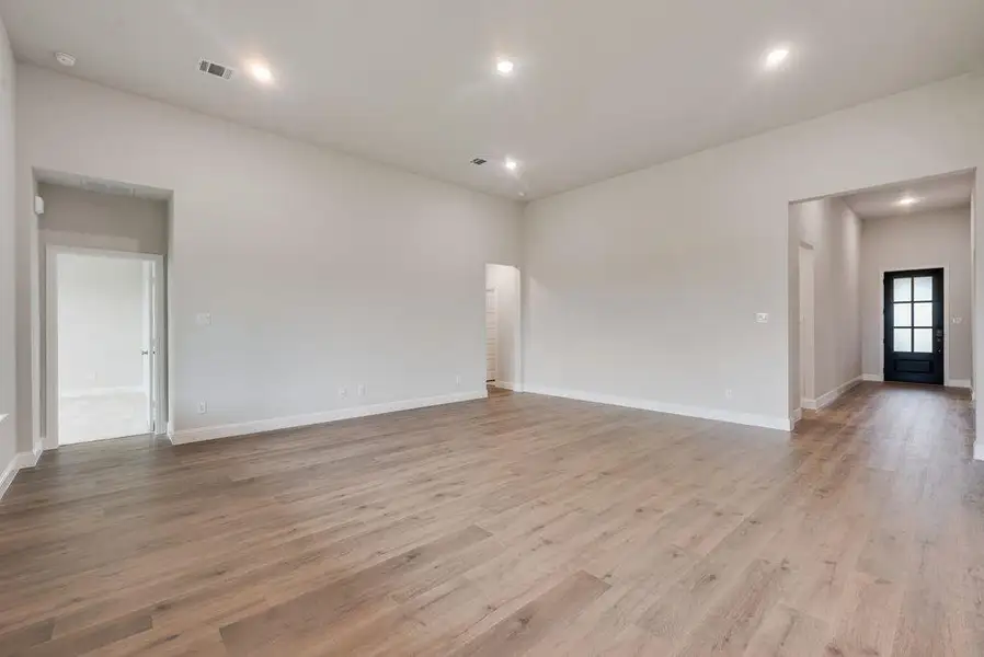 Spacious, unfurnished interior of a new home in Sutton Fields, Celina (Image 25). Spacious, unfurnished interior of a new home in Sutton Fields, Celina (Image 25).