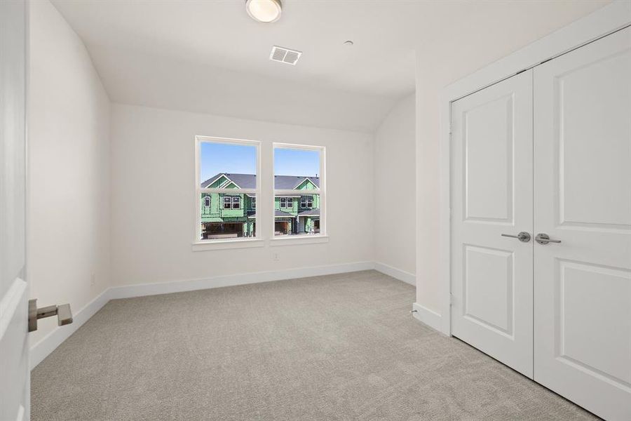 Nicely sized secondary bedrooms can be found in our Estate floor plan. Nicely sized secondary bedrooms can be found in our Estate floor plan.