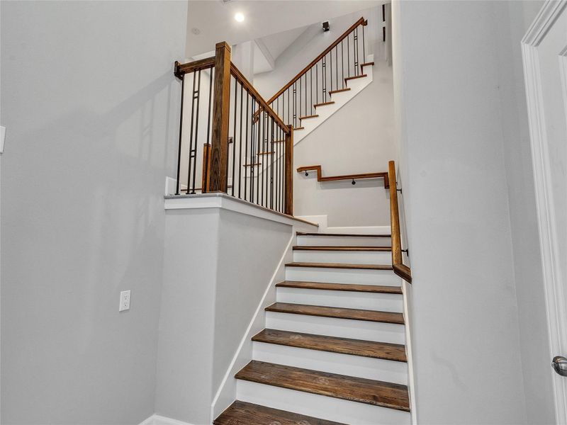 Foyer/entry First Floor