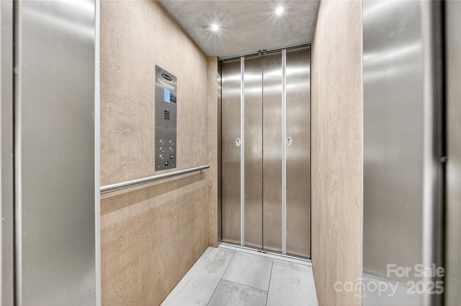 Image 44 of a home in .