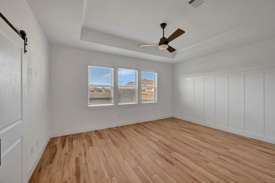 Spacious primary suite Spacious primary suite