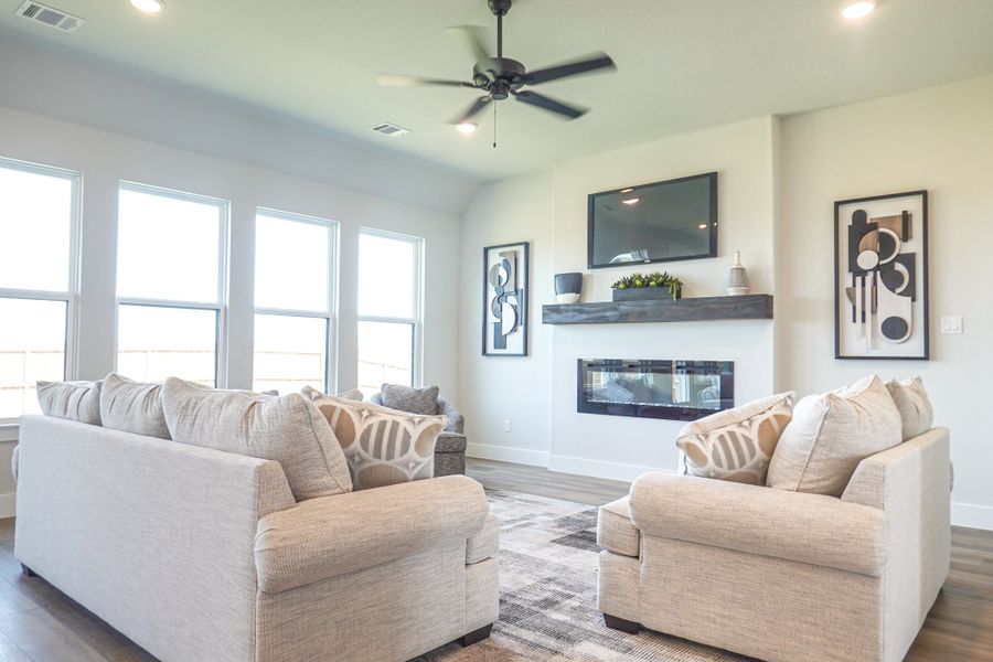Representative furnished interior of a home built from the The Aleutian by Lillian Custom Homes in Polo Ridge, Heath (Image 14).