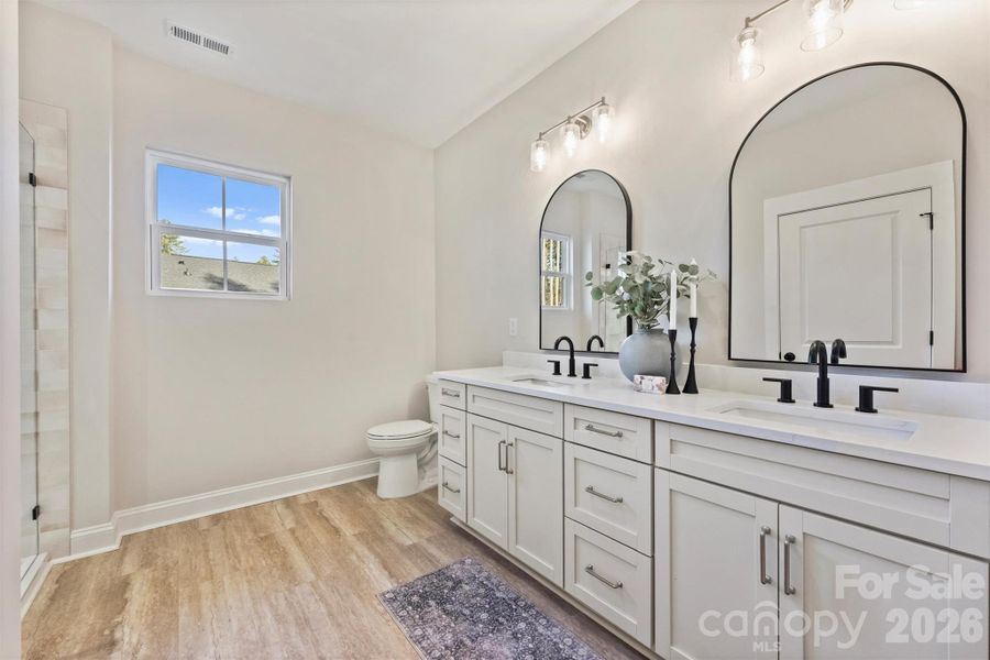 Furnished interior view inside a new home in , Lincolnton (Image 33).