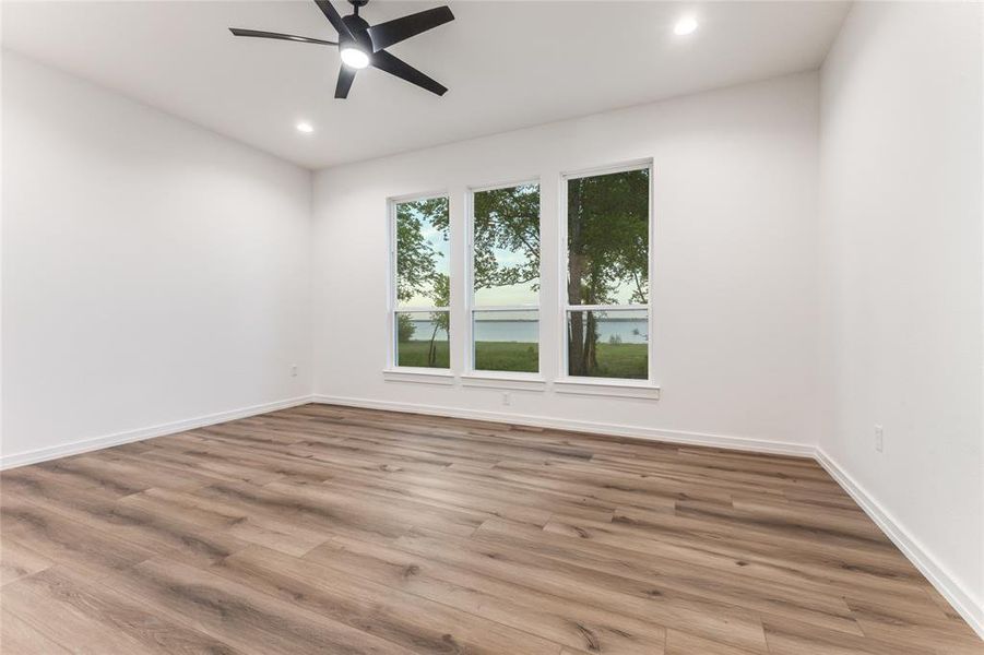Spacious, unfurnished interior of a new home in , Kemp (Image 18).