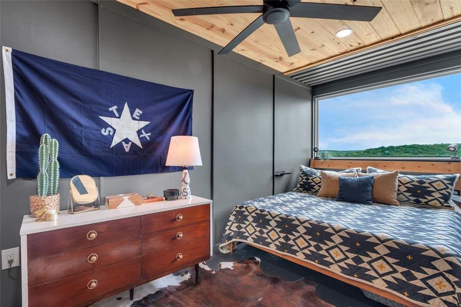 Furnished interior view inside a new home in , Breckenridge (Image 17).