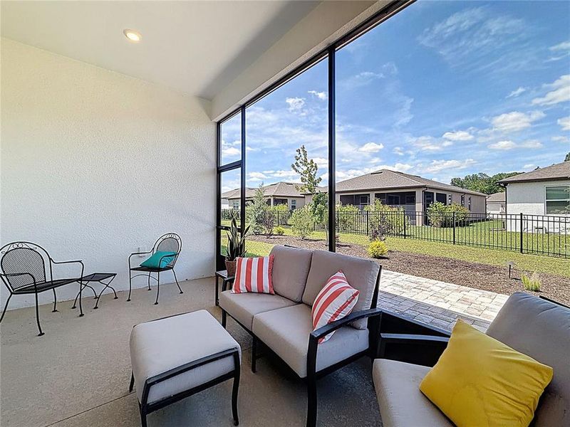 Exterior details and patio area of a home in , Ocala (Image 4).