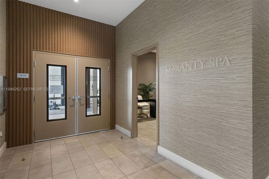 Exterior details and patio area of a home in , Miami (Image 29).