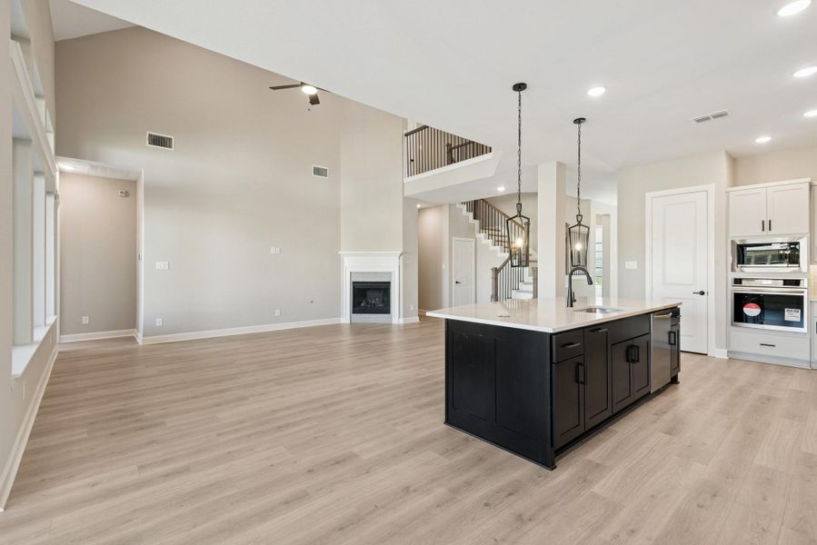 Furnished interior view inside a new home in Riceland 60’ Homesites, Mont Belvieu (Image 10). Furnished interior view inside a new home in Riceland 60’ Homesites, Mont Belvieu (Image 10).