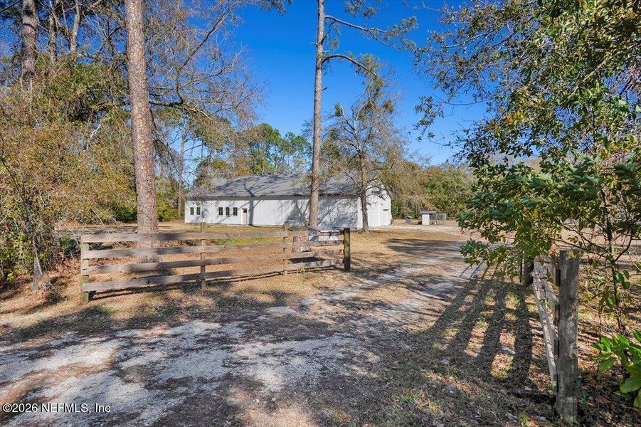 Natural landscape and outdoor views near  in Jacksonville (Image 32).