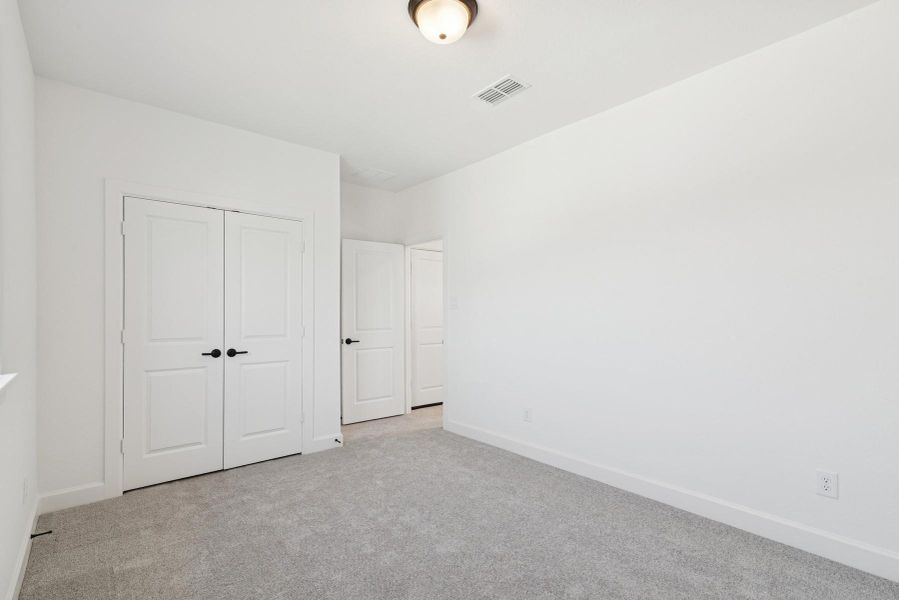 Spacious, unfurnished interior of a new home in ARTAVIA 45' Homesites, Conroe (Image 15).