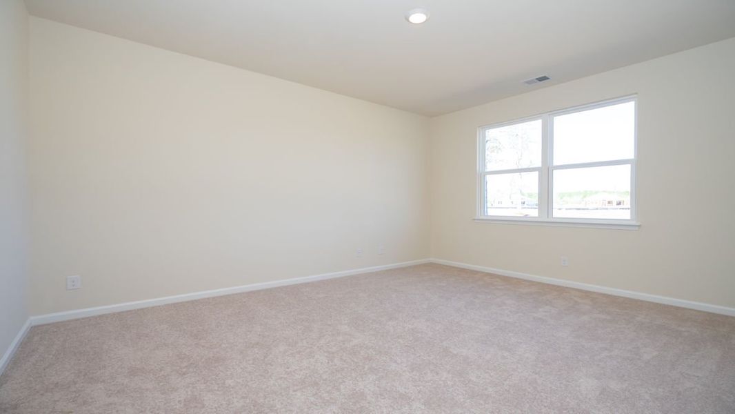 Representative unfurnished interior of a home built from the CALI by D.R. Horton in Island Green, Myrtle Beach (Image 35).