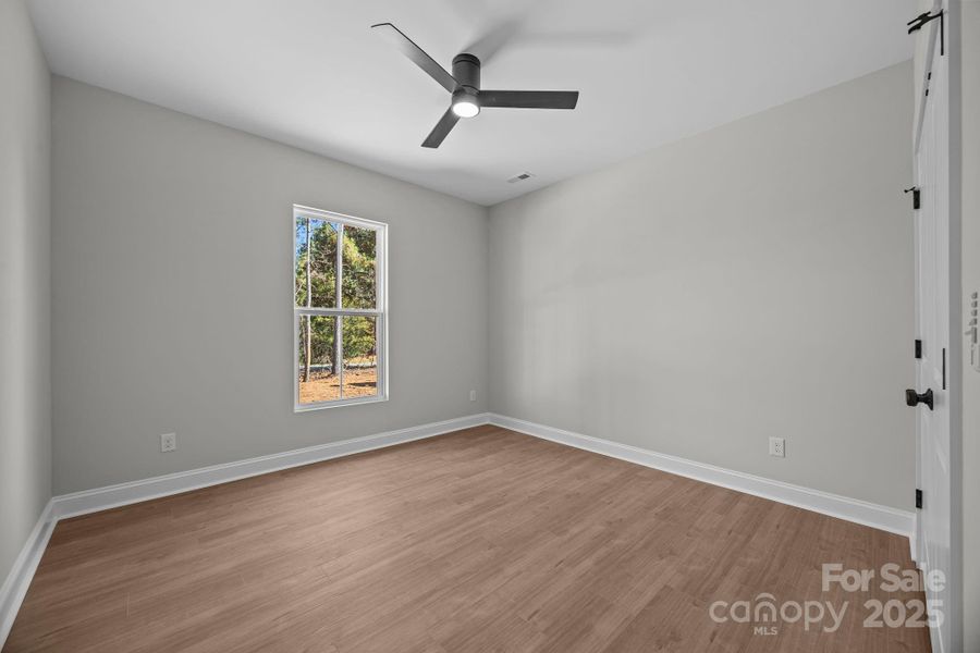 Spacious, unfurnished interior of a new home in , Lincolnton (Image 30).