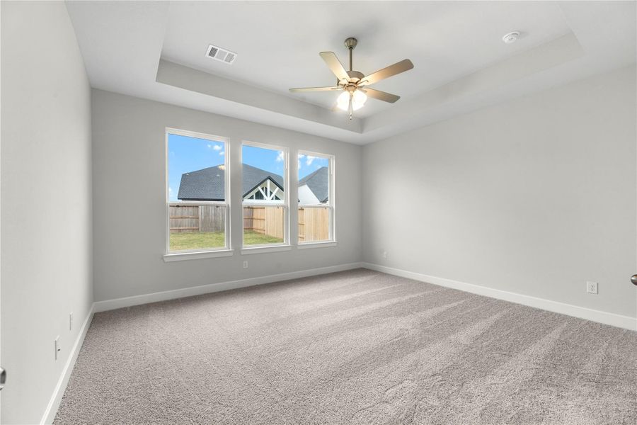 Representative image. Features, specifications, selections and colors may vary. Representative image. Features, specifications, selections and colors may vary.