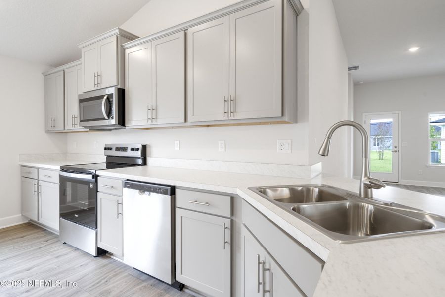 Furnished interior view inside a new home in Summerglen, Jacksonville (Image 7).