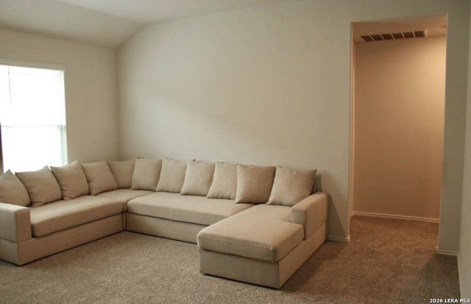 Furnished interior view inside a new home in Winding Creek, New Braunfels (Image 12).