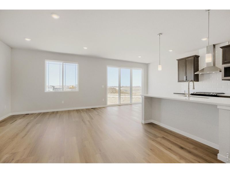 Spacious, unfurnished interior of a new home in Farmstead, Berthoud (Image 21).