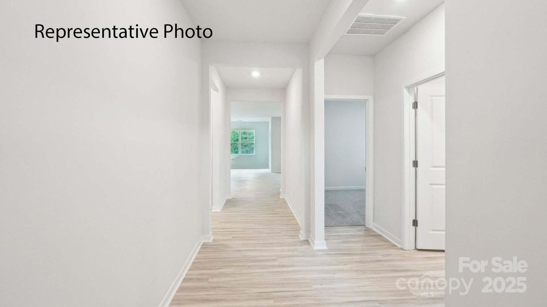 Spacious, unfurnished interior of a new home in Clark Creek Landing, Lincolnton (Image 17).